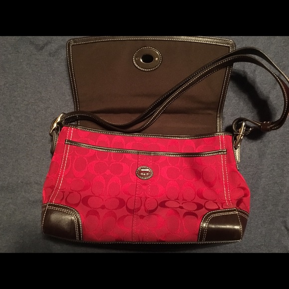 Red Coach Shoulder Bag - Picture 3 of 4